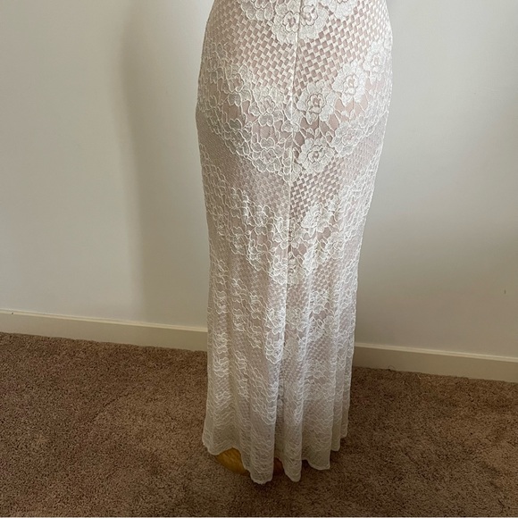 MORGAN & CO Lace Nude Prom Special Occasion Dress Halter-neck - Picture 11 of 15